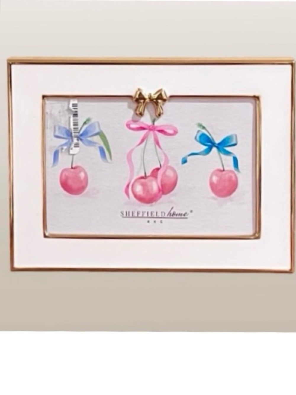 🆕- Sheffield Home- Gold Bow & Enamel
4 x 6 Picture Frame